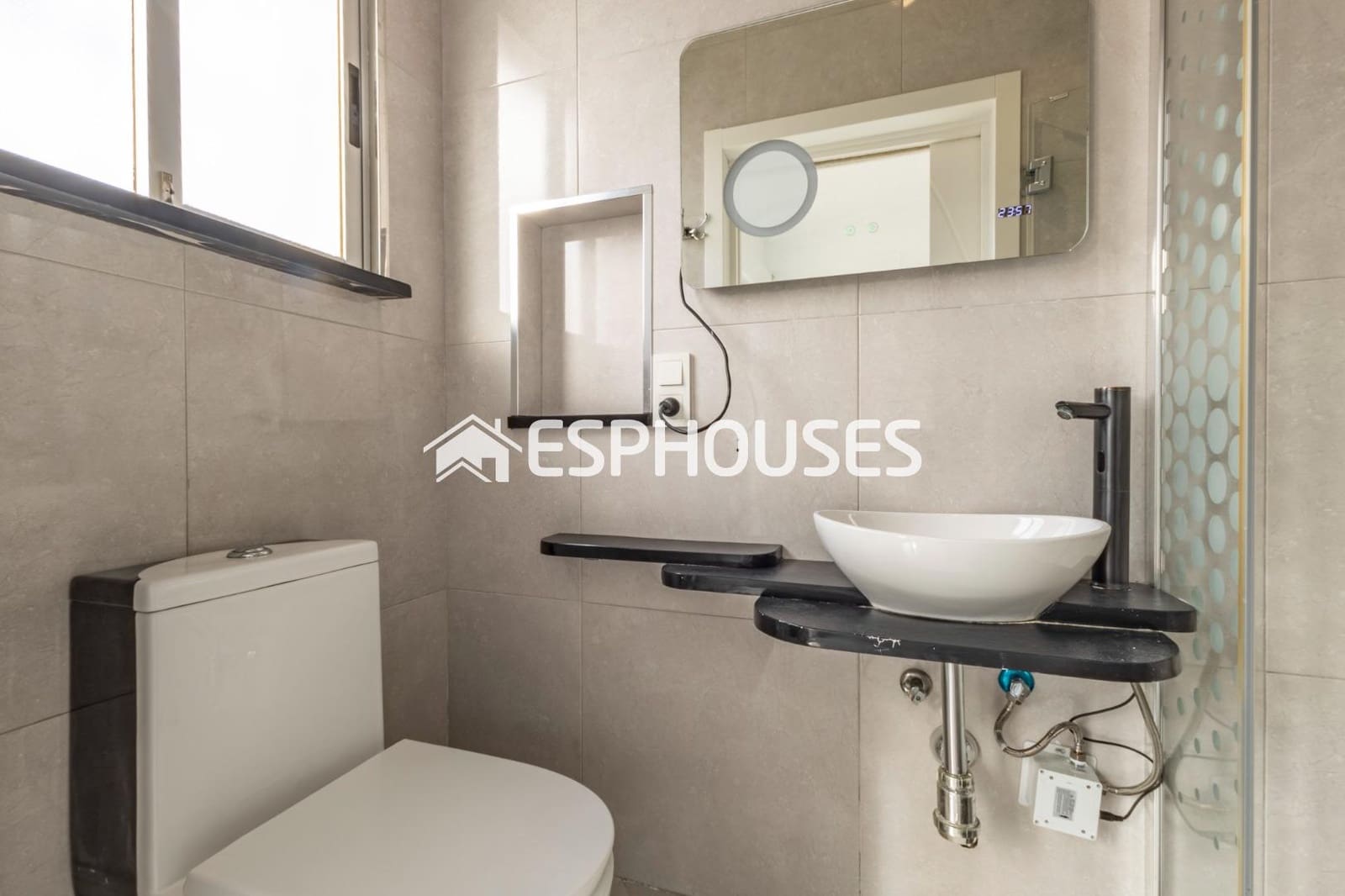 2 soveværelse Bungalow til salg i Guardamar del Segura med swimmingpool - € 215.000 (Ref: 8760115)