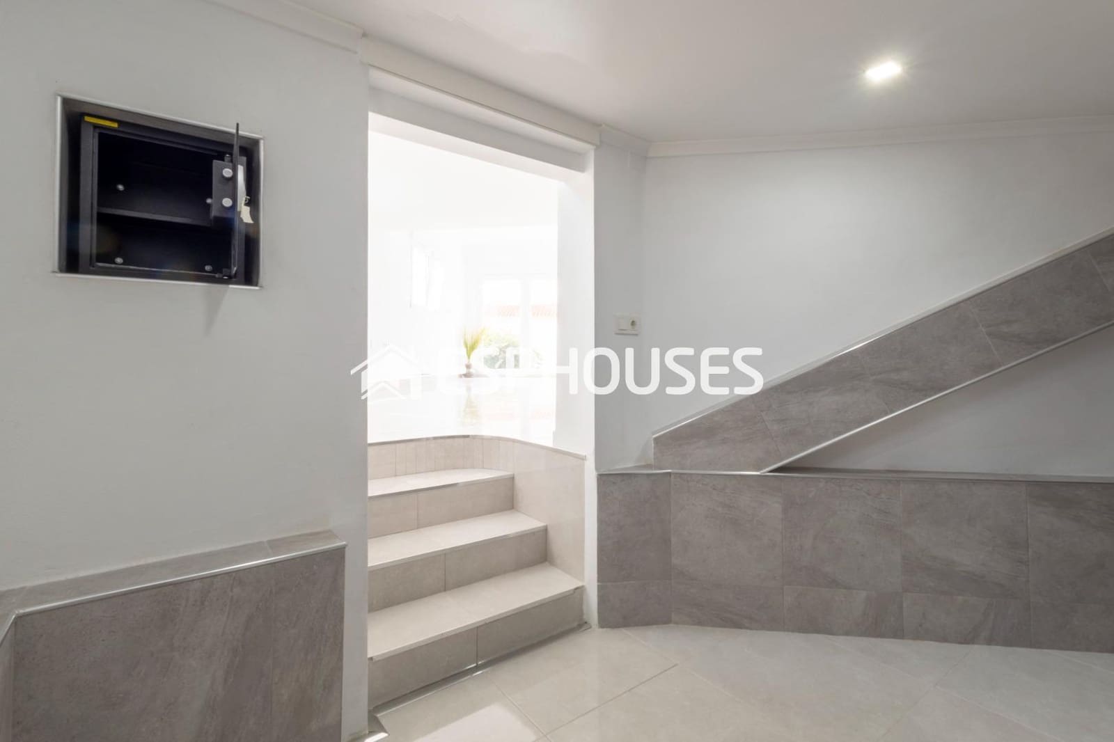 2 soveværelse Bungalow til salg i Guardamar del Segura med swimmingpool - € 215.000 (Ref: 8760115)