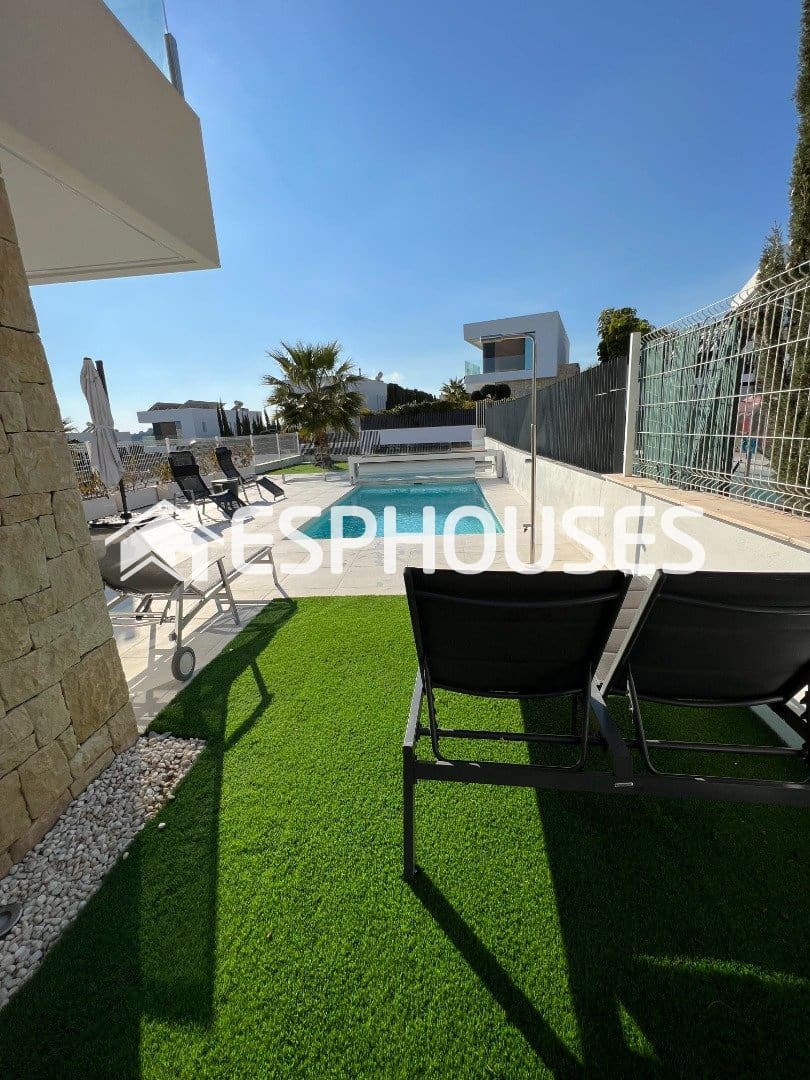 3 bedroom Townhouse for sale in Finestrat with pool garage - € 699,000 (Ref: 8760118)