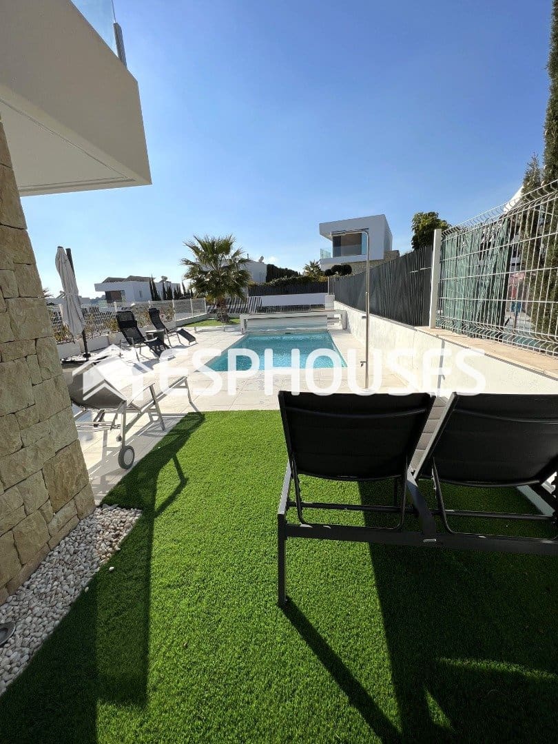 3 bedroom Townhouse for sale in Finestrat with pool garage - € 699,000 (Ref: 8760118)