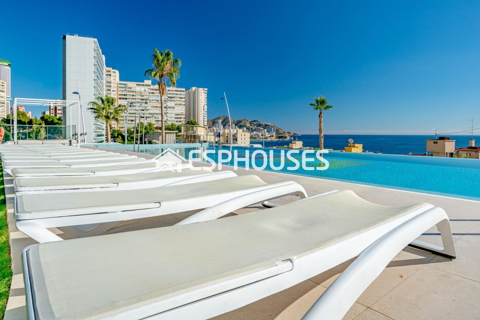 2 sovrum Lägenhet till salu i Benidorm med pool garage - 1 650 000 € (Ref: 8760121)