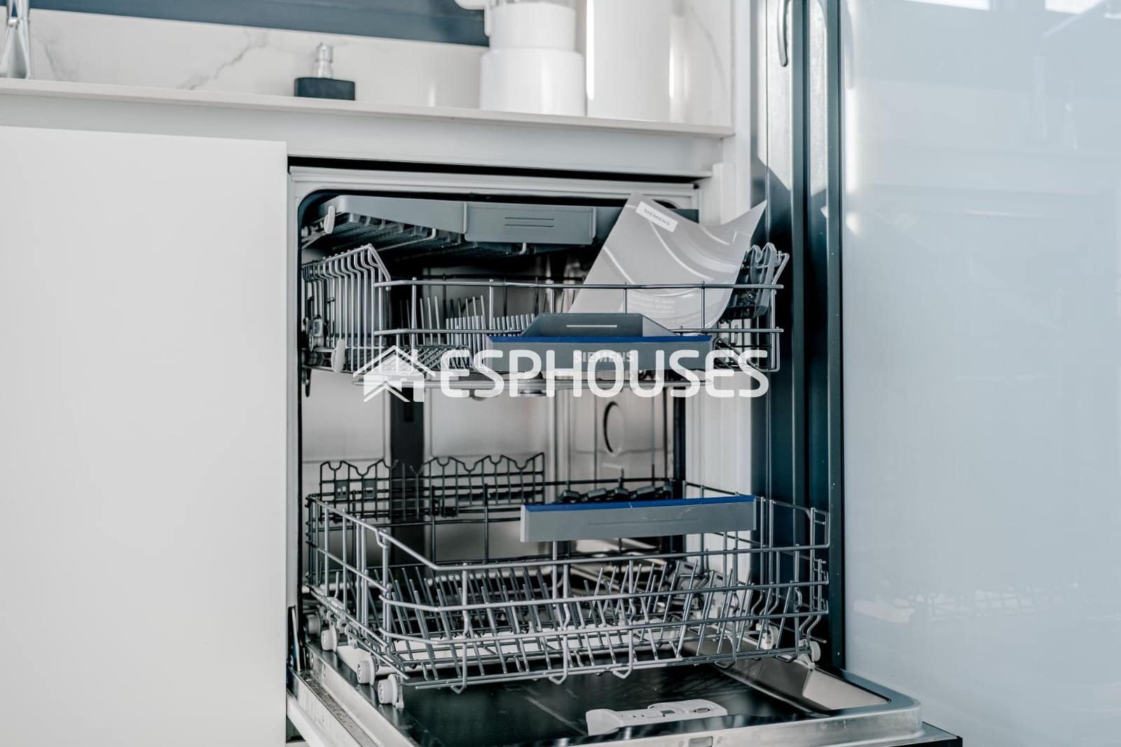 2 sovrum Lägenhet till salu i Benidorm med pool garage - 1 650 000 € (Ref: 8760121)