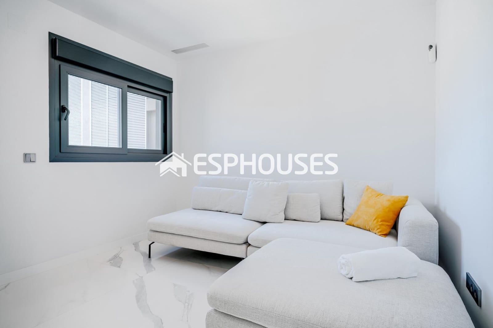 2 sovrum Lägenhet till salu i Benidorm med pool garage - 1 650 000 € (Ref: 8760121)