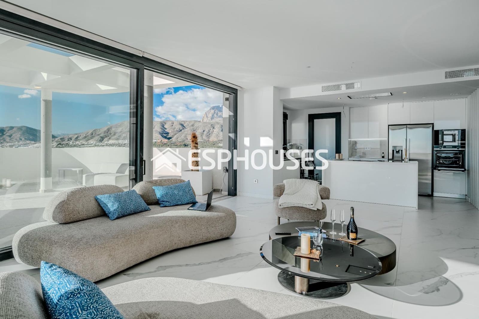 2 sovrum Lägenhet till salu i Benidorm med pool garage - 1 650 000 € (Ref: 8760121)