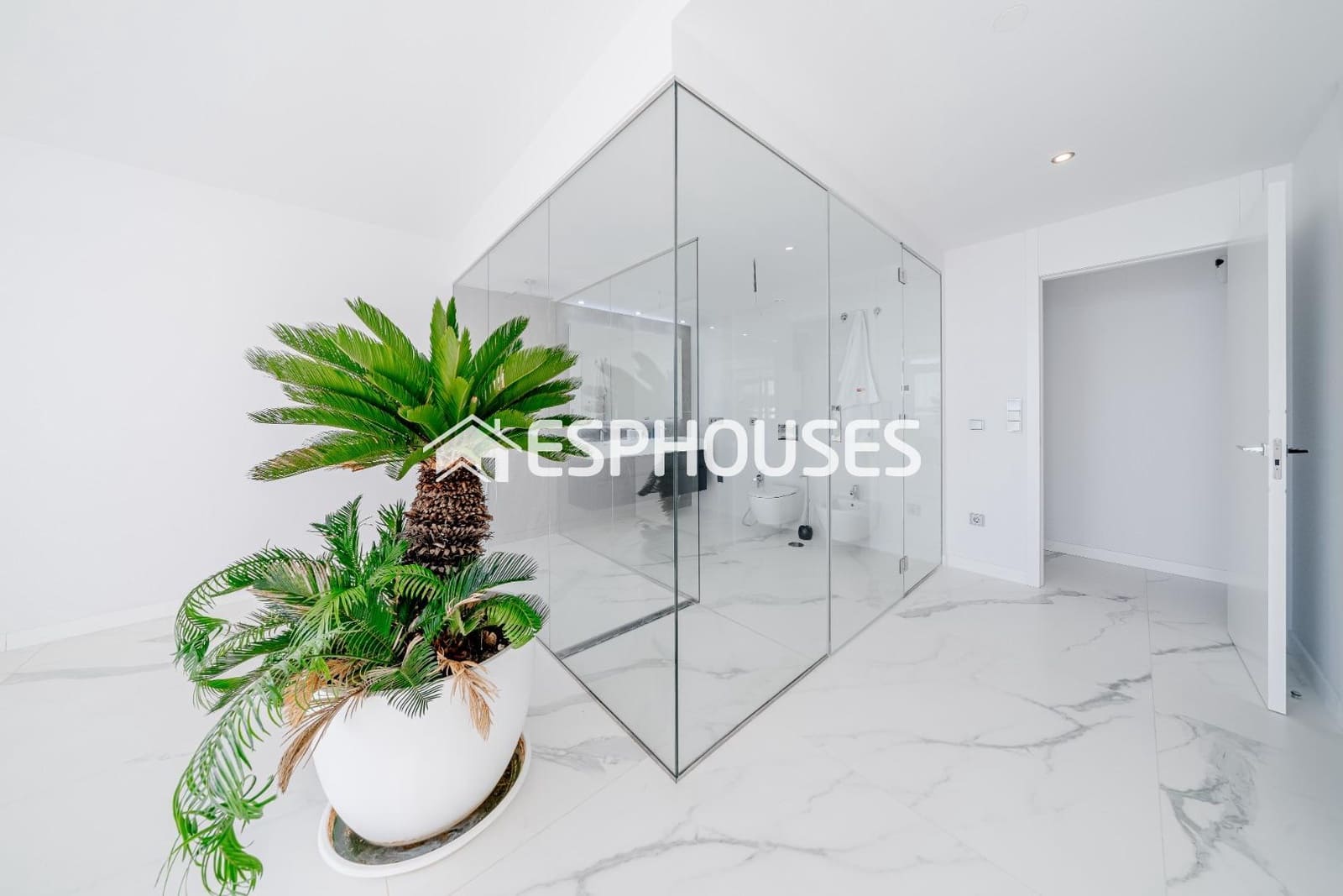 2 sovrum Lägenhet till salu i Benidorm med pool garage - 1 650 000 € (Ref: 8760121)