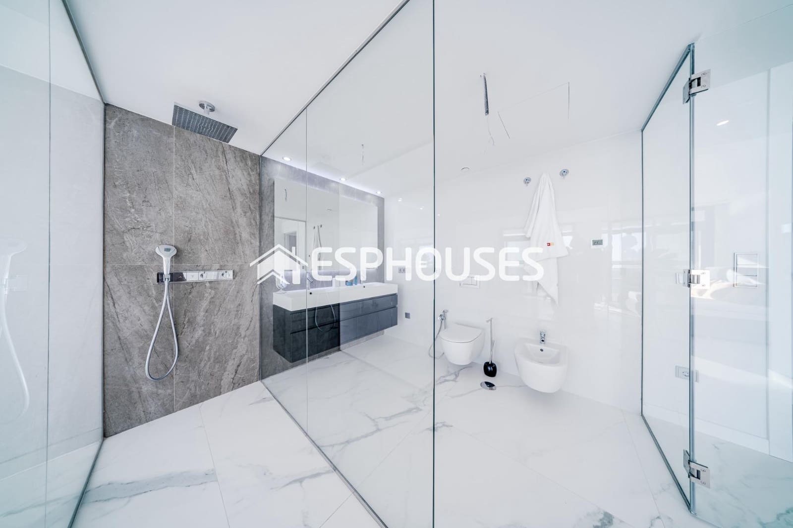 2 sovrum Lägenhet till salu i Benidorm med pool garage - 1 650 000 € (Ref: 8760121)