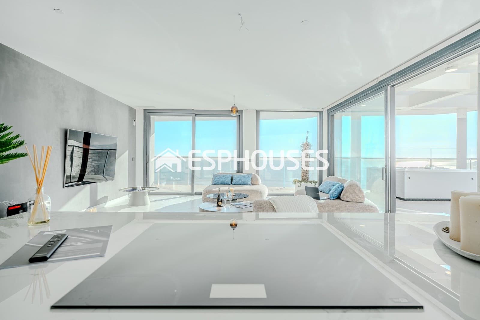 Chalet de 2 habitaciones en Benidorm en venta con piscina garaje - 1.600.000 € (Ref: 8760121)