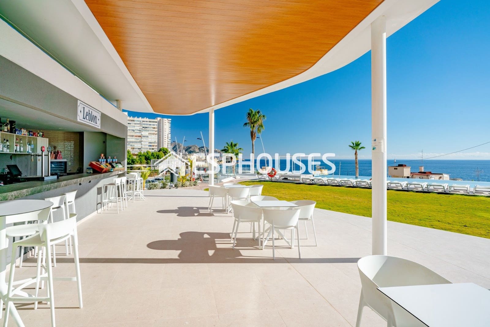 Chalet de 2 habitaciones en Benidorm en venta con piscina garaje - 1.600.000 € (Ref: 8760121)