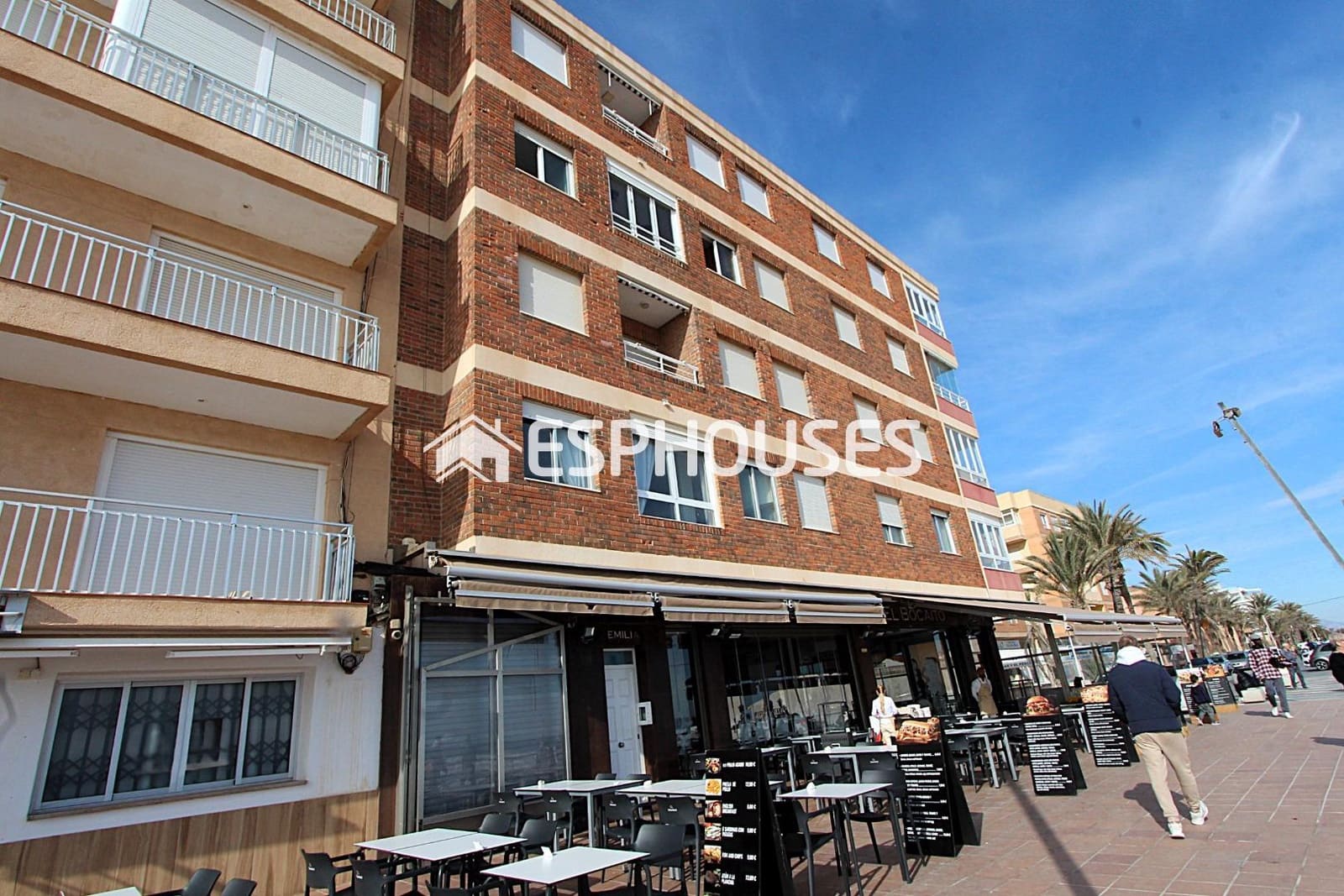 2 bedroom Apartment for sale in Guardamar del Segura - € 230,000 (Ref: 8760122)