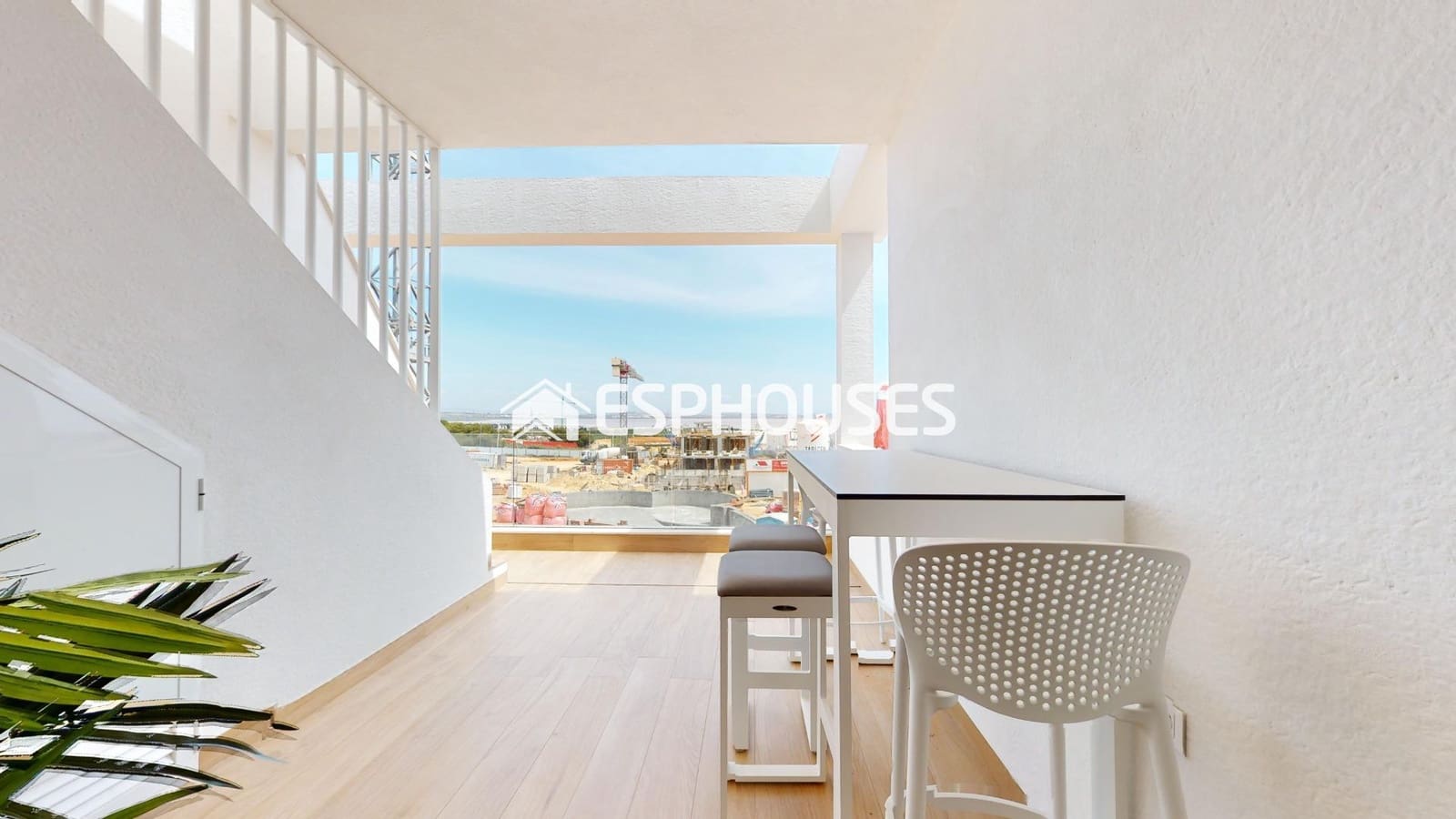 2 slaapkamer Bungalow te koop in Torrevieja met zwembad - € 319.900 (Ref: 8760132)