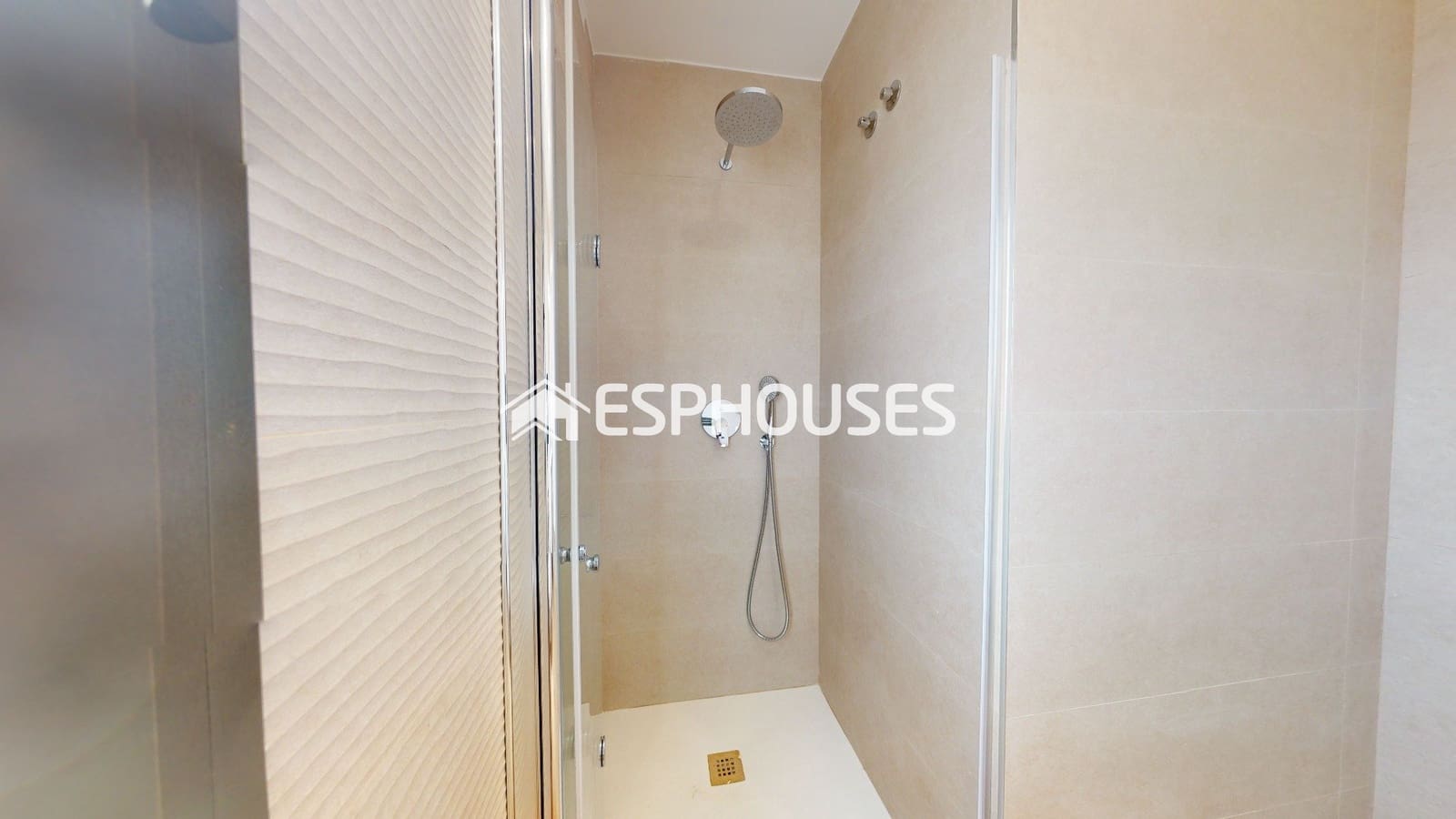 2 bedroom Bungalow for sale in Torrevieja with pool - € 319,900 (Ref: 8760132)