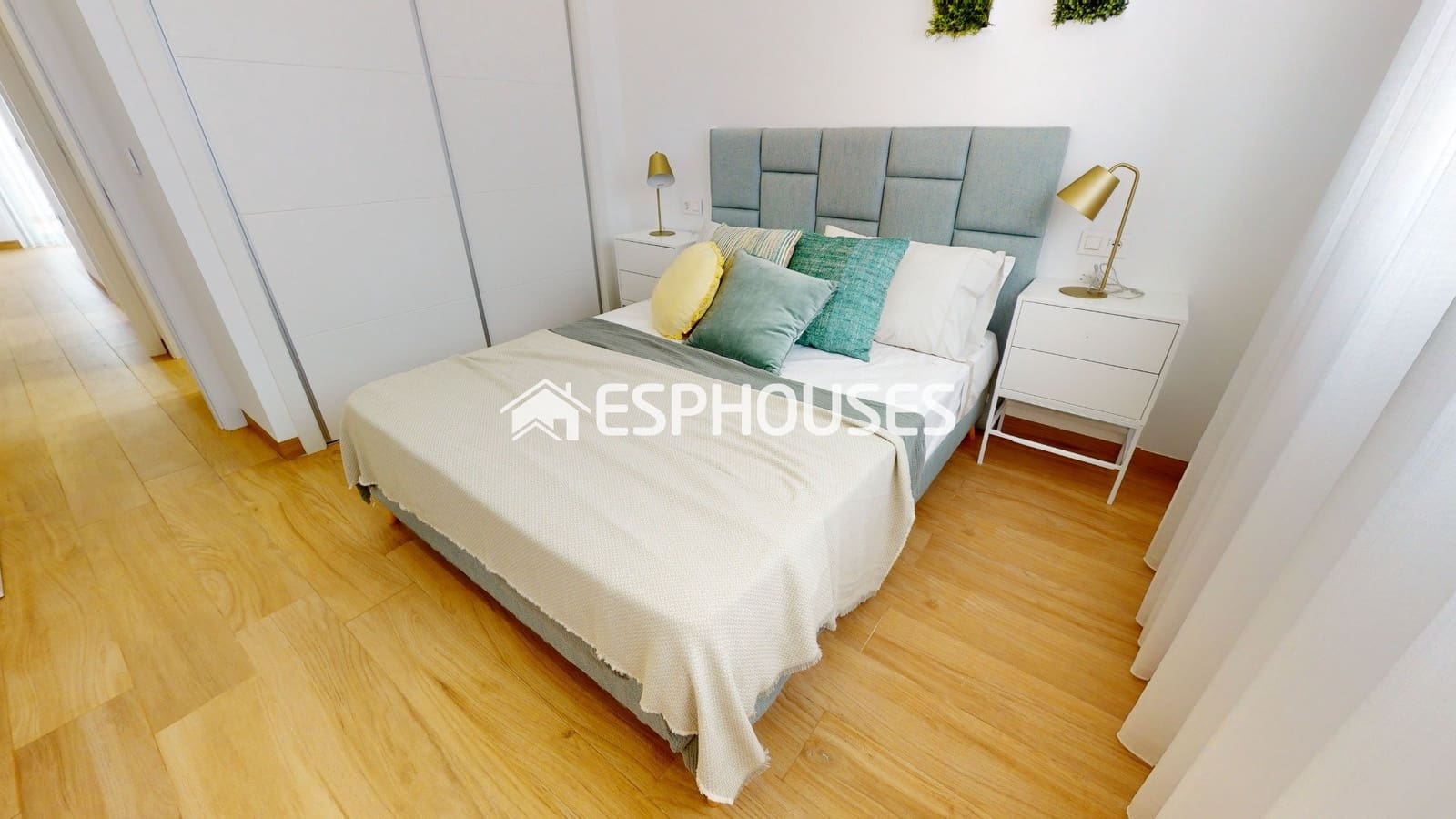 2 makuuhuone Bungalow myytävänä paikassa Torrevieja mukana uima-altaan - 299 900 € (Ref: 8760133)