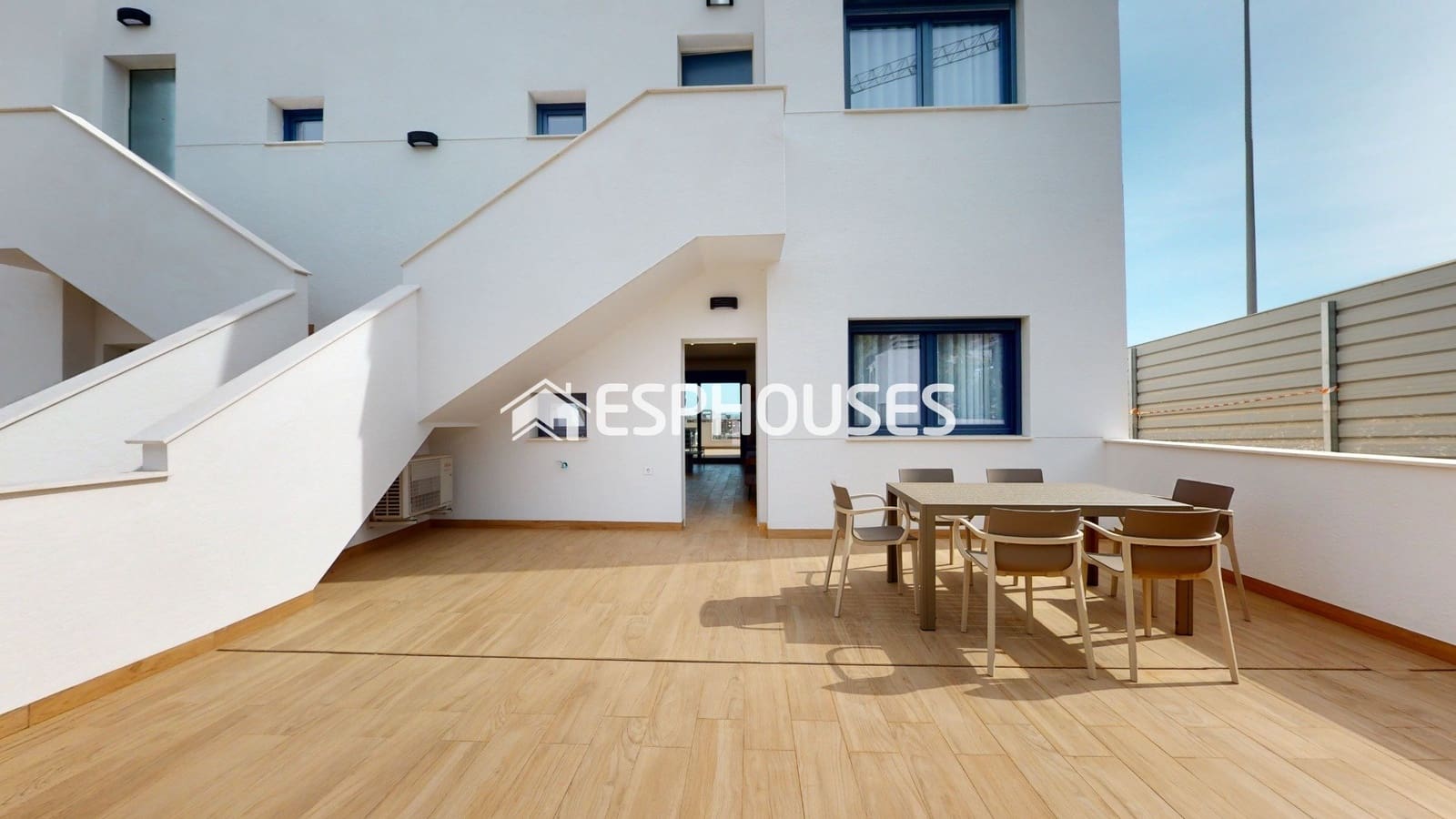 2 makuuhuone Bungalow myytävänä paikassa Torrevieja mukana uima-altaan - 299 900 € (Ref: 8760133)