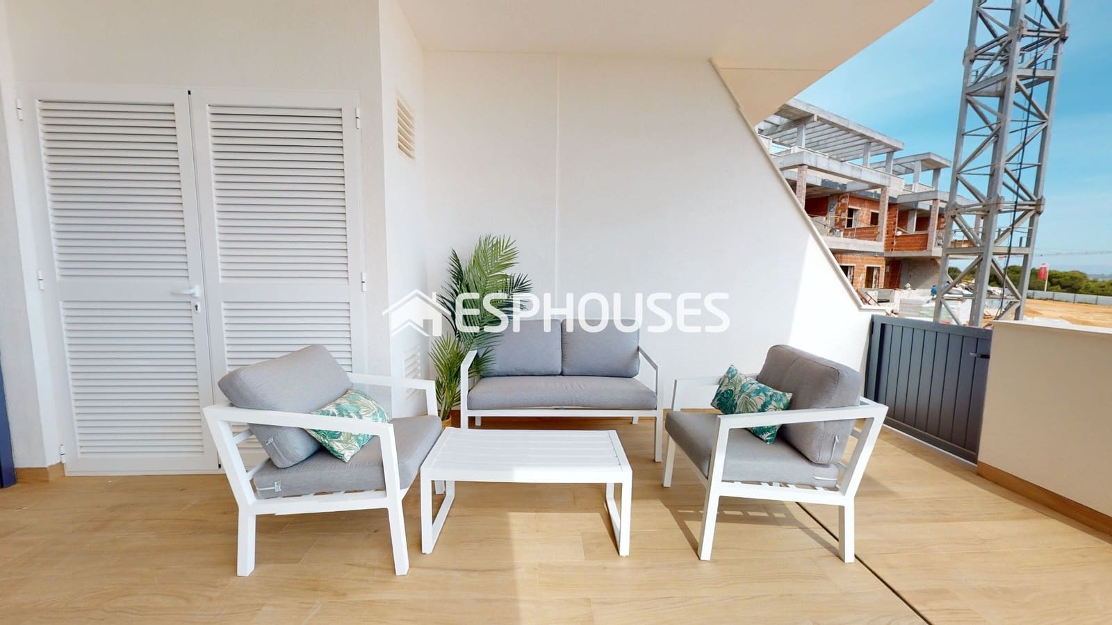 2 makuuhuone Bungalow myytävänä paikassa Torrevieja mukana uima-altaan - 299 900 € (Ref: 8760133)