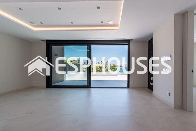 4 sovrum Lägenhet till salu i Playa Poniente, Benidorm med pool garage - 1 650 000 € (Ref: 8760139)