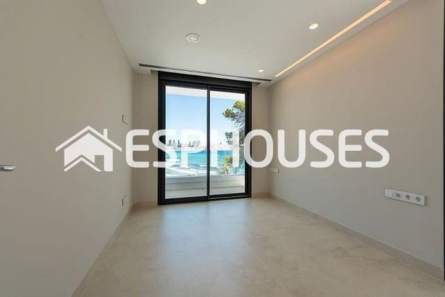 4 sovrum Lägenhet till salu i Playa Poniente, Benidorm med pool garage - 1 650 000 € (Ref: 8760139)