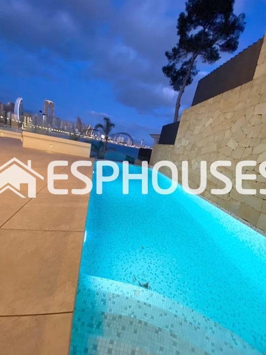 4 Zimmer Apartment zu verkaufen in Benidorm mit Pool Garage - 1.650.000 € (Ref: 8760139)