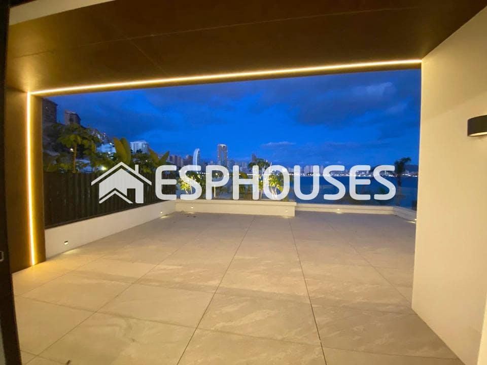 4 Zimmer Apartment zu verkaufen in Benidorm mit Pool Garage - 1.650.000 € (Ref: 8760139)