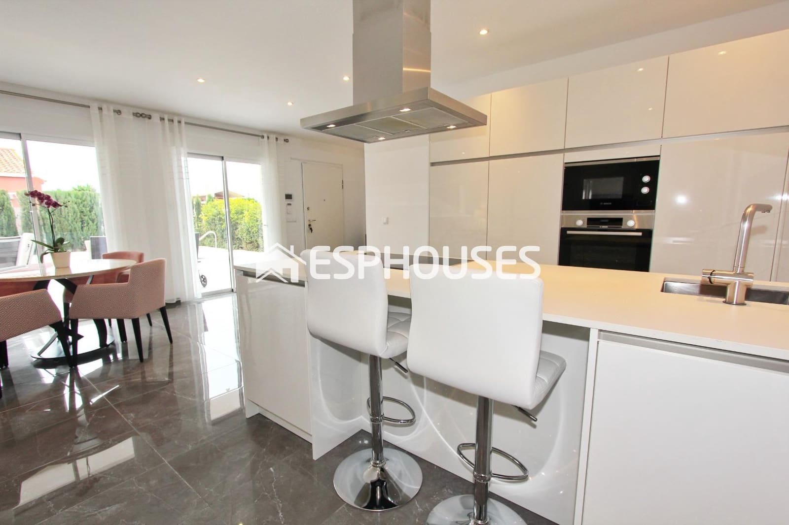 3 soveværelse Villa til salg i Busot med swimmingpool - € 525.000 (Ref: 8773961)