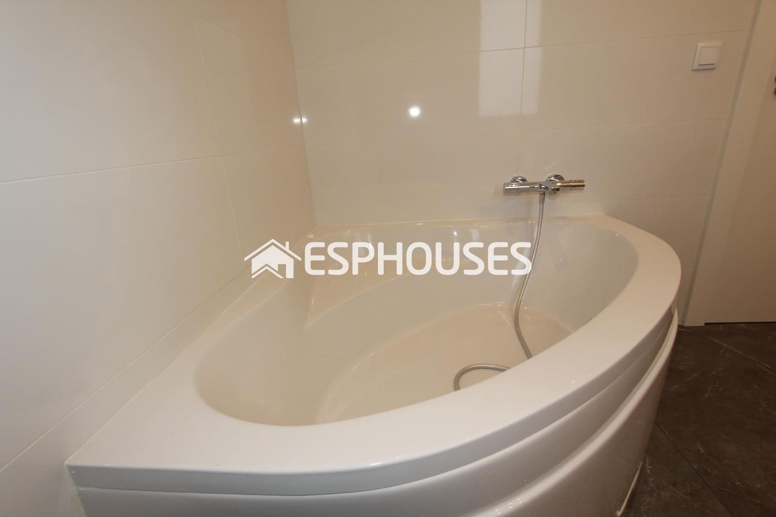 3 soveværelse Villa til salg i Busot med swimmingpool - € 525.000 (Ref: 8773961)