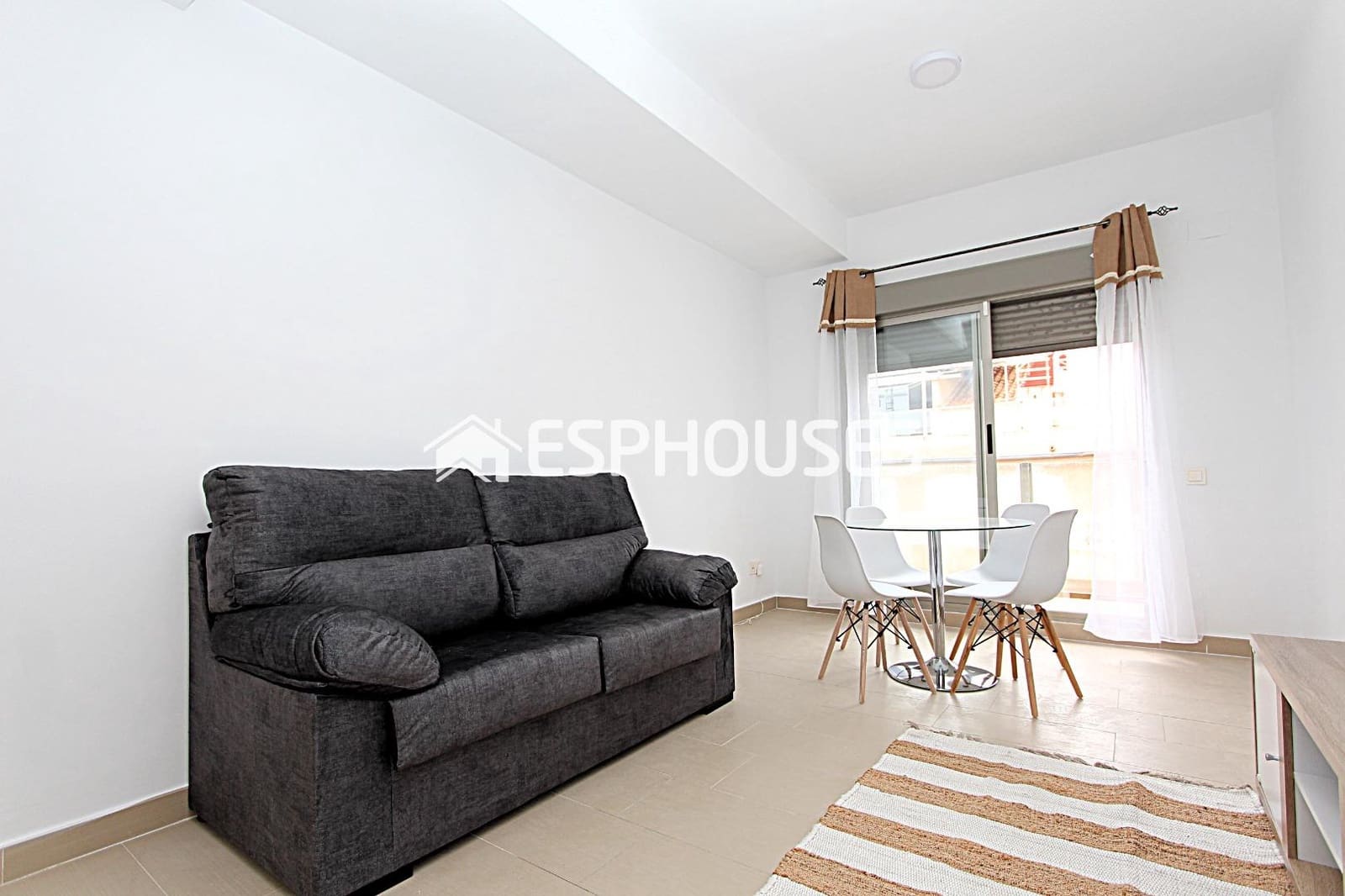 2 slaapkamer Appartement te koop in Guardamar del Segura met garage - € 191.900 (Ref: 9444040)