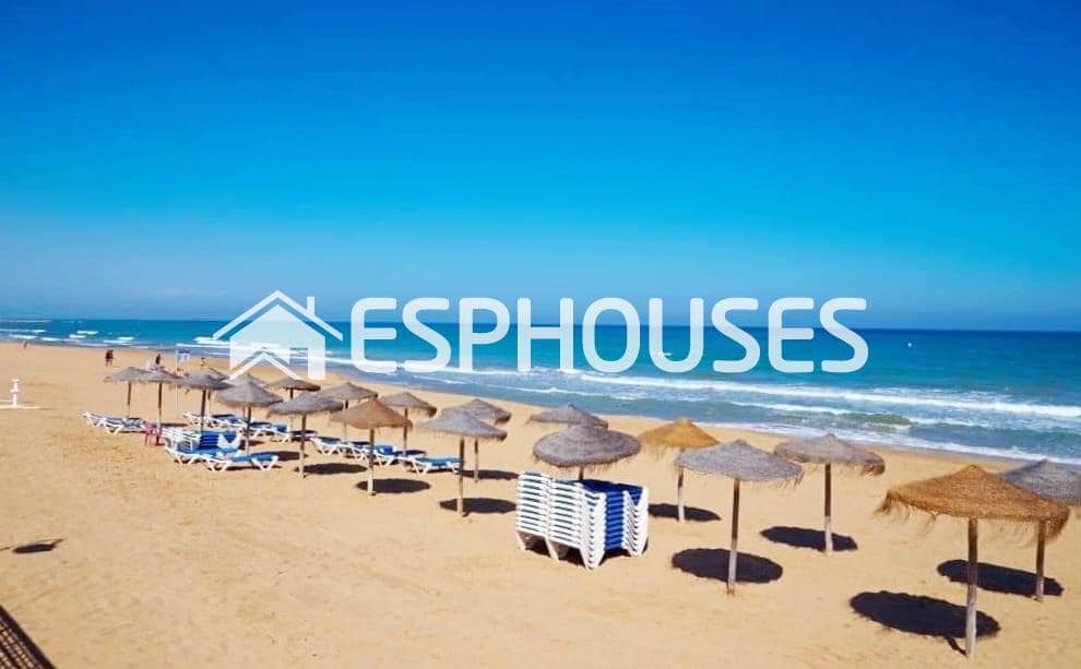 3 sovrum Lägenhet till salu i Guardamar del Segura med garage - 249 000 € (Ref: 9444041)