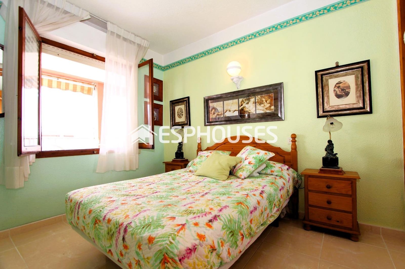 3 sovrum Lägenhet till salu i Guardamar del Segura med garage - 249 000 € (Ref: 9444041)