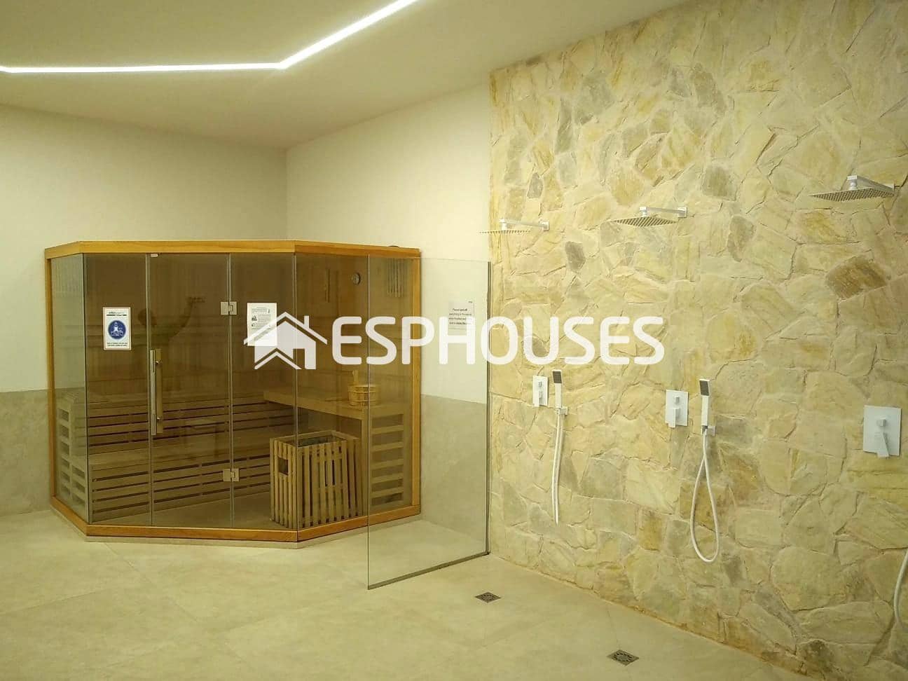 2 chambre Appartement à vendre à Guardamar del Segura avec piscine garage - 330 000 € (Ref: 9444042)