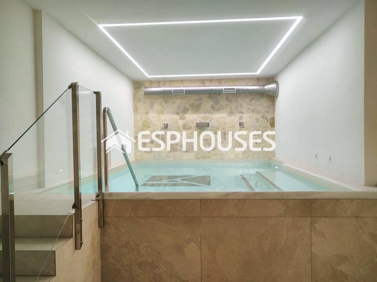 2 chambre Appartement à vendre à Guardamar del Segura avec piscine garage - 330 000 € (Ref: 9444042)