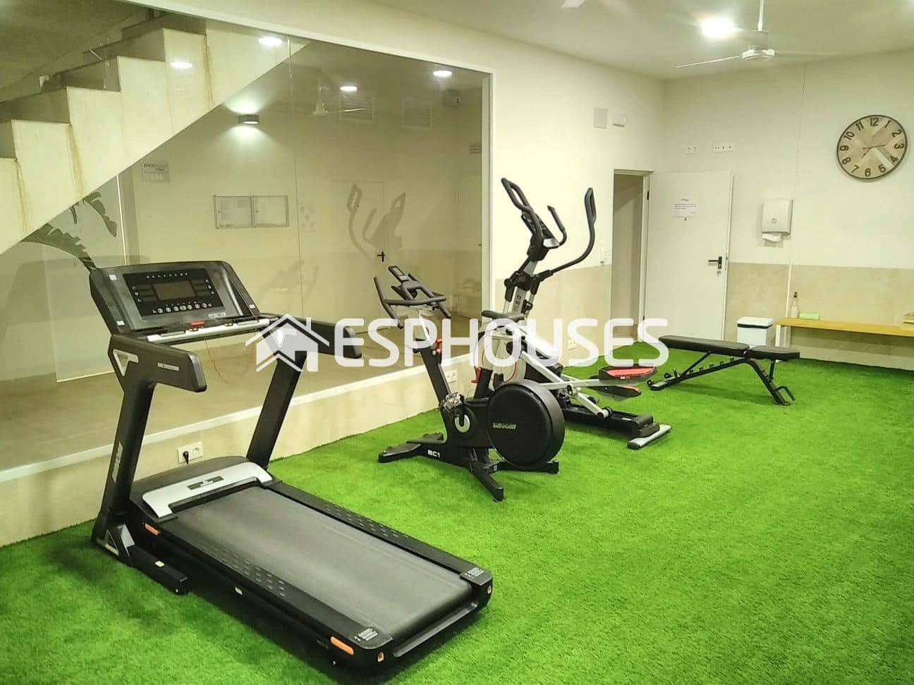 2 chambre Appartement à vendre à Guardamar del Segura avec piscine garage - 330 000 € (Ref: 9444042)