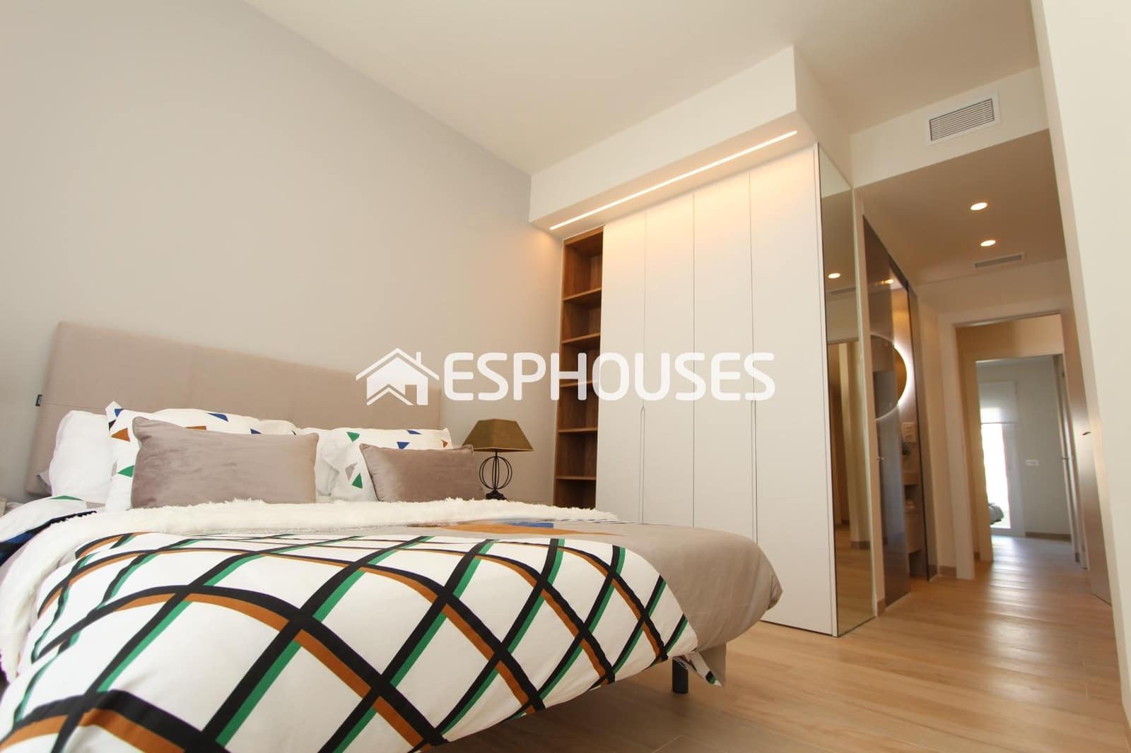 2 chambre Appartement à vendre à Guardamar del Segura avec piscine garage - 330 000 € (Ref: 9444042)