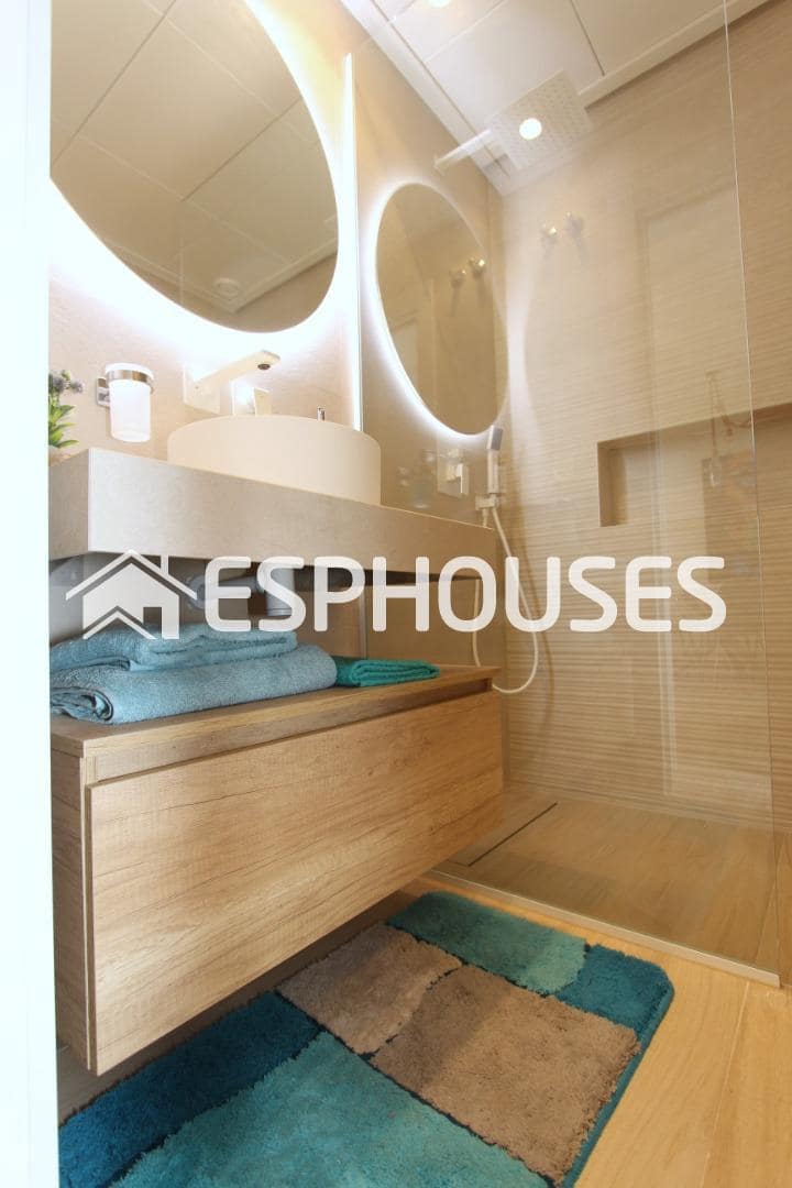 2 chambre Appartement à vendre à Guardamar del Segura avec piscine garage - 330 000 € (Ref: 9444042)