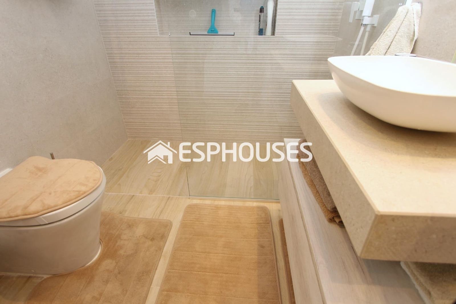 2 chambre Appartement à vendre à Guardamar del Segura avec piscine garage - 330 000 € (Ref: 9444042)