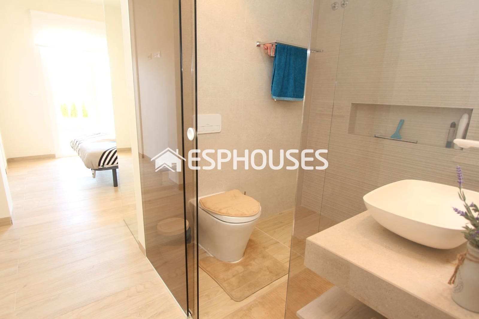 2 chambre Appartement à vendre à Guardamar del Segura avec piscine garage - 330 000 € (Ref: 9444042)