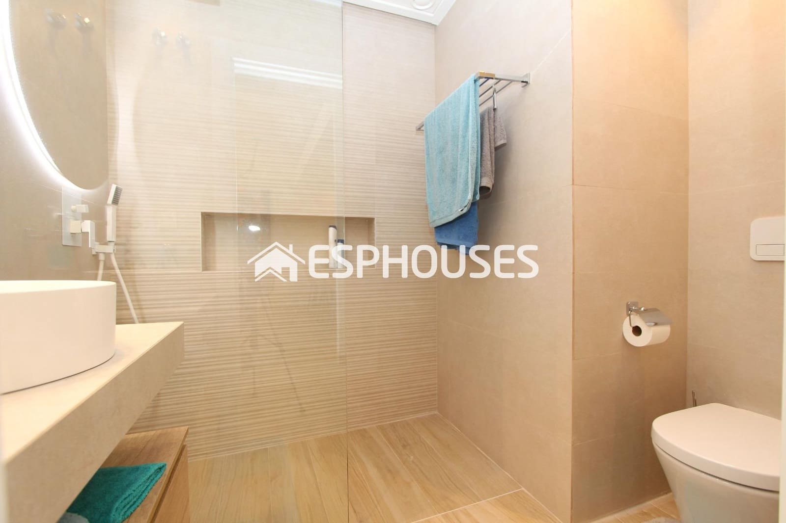 2 chambre Appartement à vendre à Guardamar del Segura avec piscine garage - 330 000 € (Ref: 9444042)