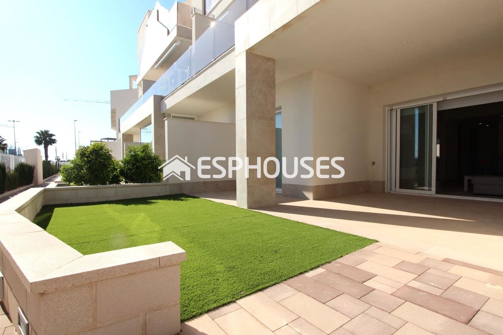 2 chambre Appartement à vendre à Guardamar del Segura avec piscine garage - 330 000 € (Ref: 9444042)