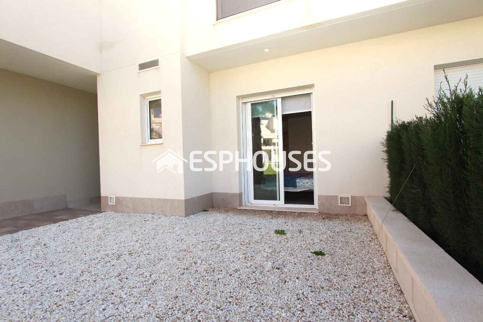 2 chambre Appartement à vendre à Guardamar del Segura avec piscine garage - 330 000 € (Ref: 9444042)