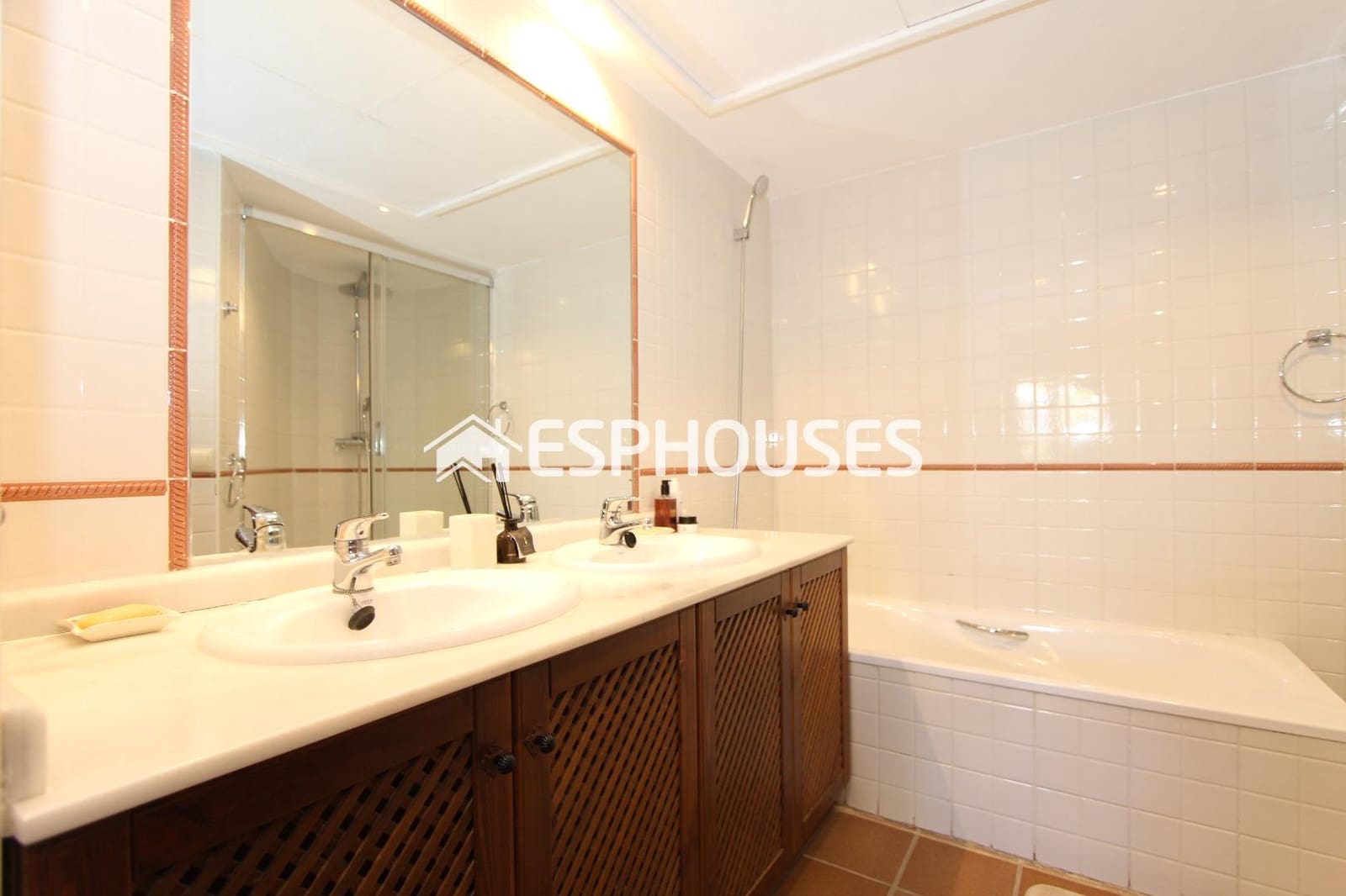 1 sovrum Lägenhet till salu i Torrevieja med pool garage - 249 900 € (Ref: 9444043)