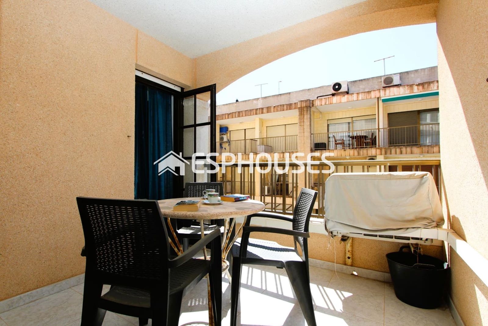 3 sovrum Lägenhet till salu i Guardamar del Segura med pool garage - 250 000 € (Ref: 9444045)