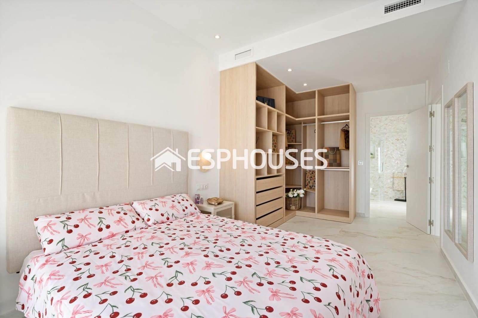 3 bedroom Villa for sale in Polop with pool garage - € 792,000 (Ref: 9444052)