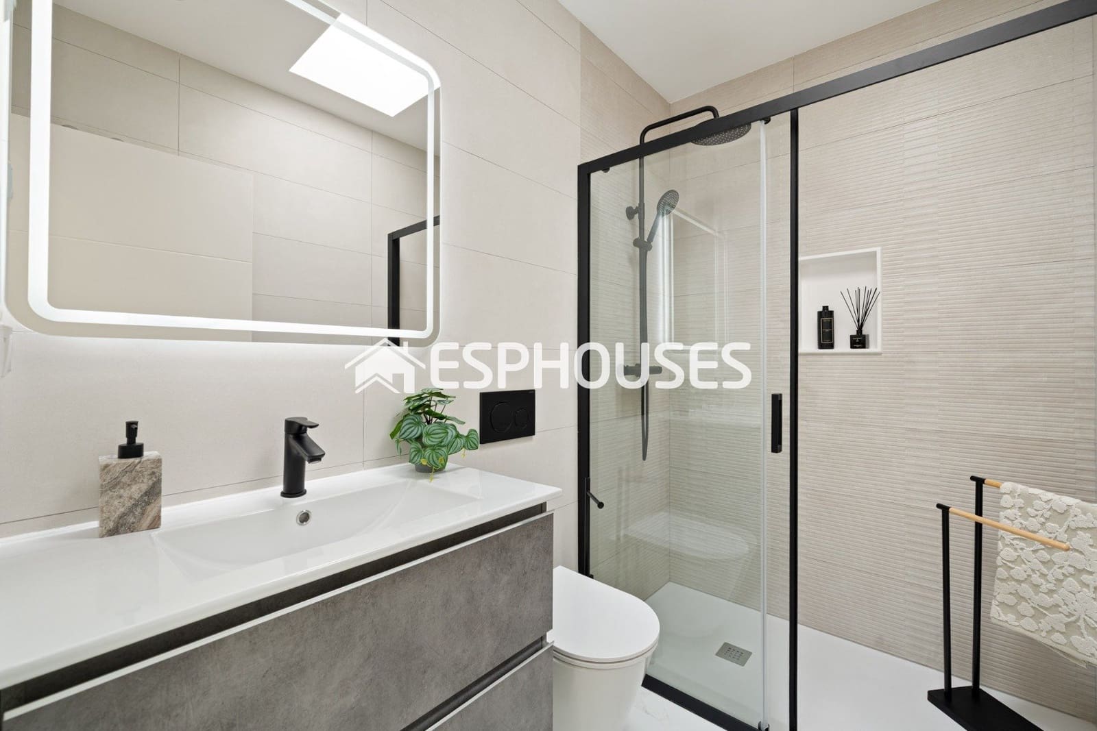 Chalet de 3 habitaciones en Polop en venta con piscina garaje - 792.000 € (Ref: 9444052)