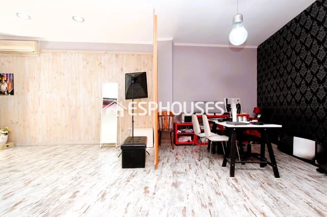 Kommersiell til salgs i Zona Pueblo, Guardamar del Segura - € 115 000 (Ref: 9444056)