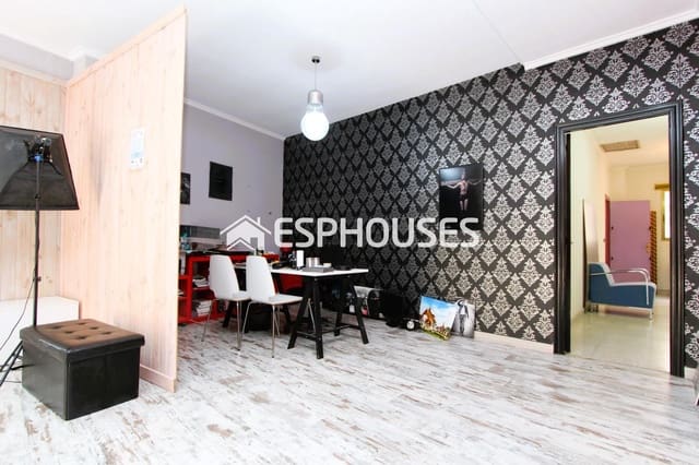 Kommersiell til salgs i Zona Pueblo, Guardamar del Segura - € 115 000 (Ref: 9444056)