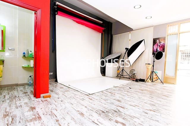 Kommersiell til salgs i Zona Pueblo, Guardamar del Segura - € 115 000 (Ref: 9444056)