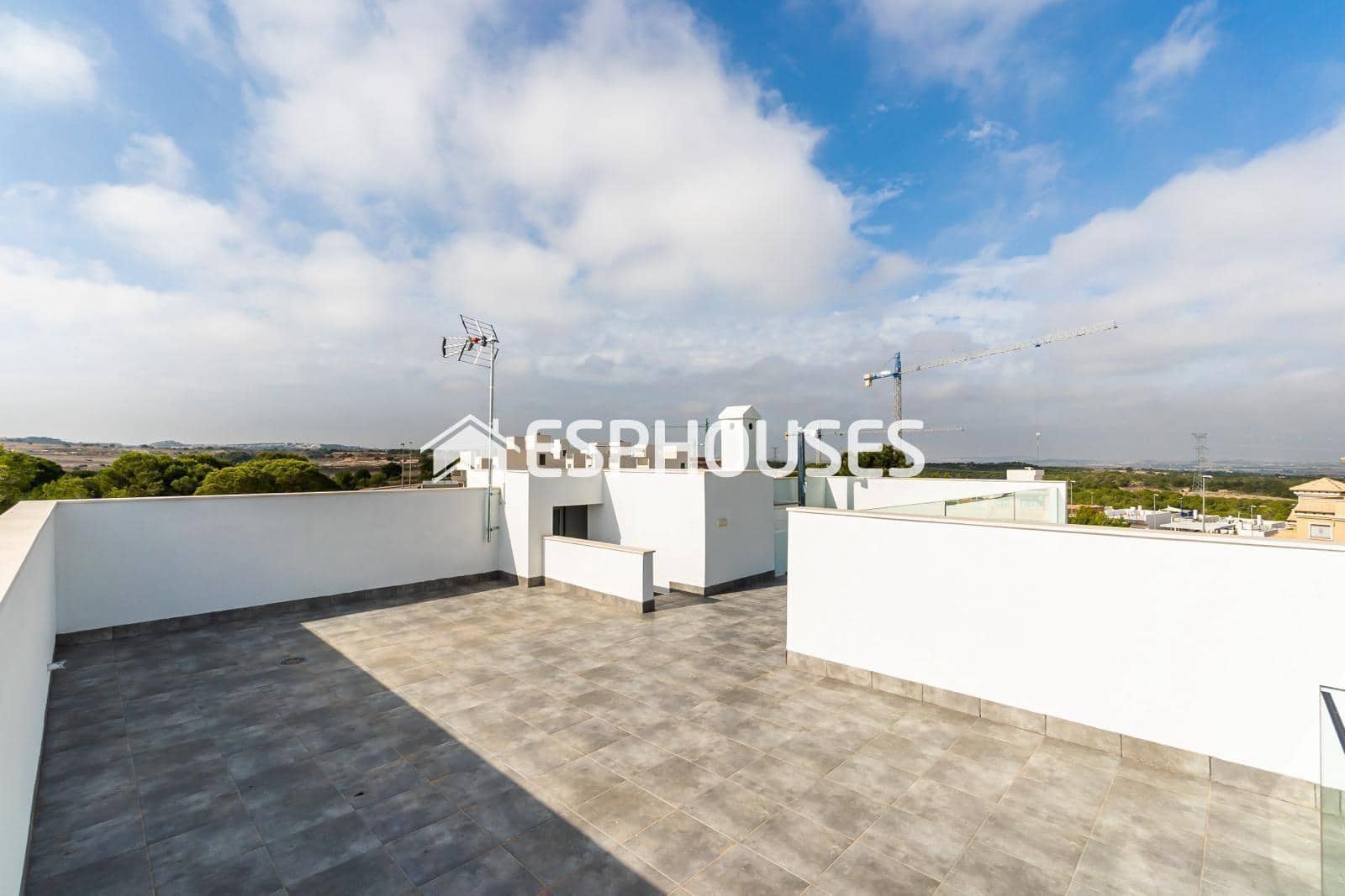 3 sypialnia Willa na sprzedaż w Orihuela Costa z basenem garażem - 575 000 € (Ref: 9444067)