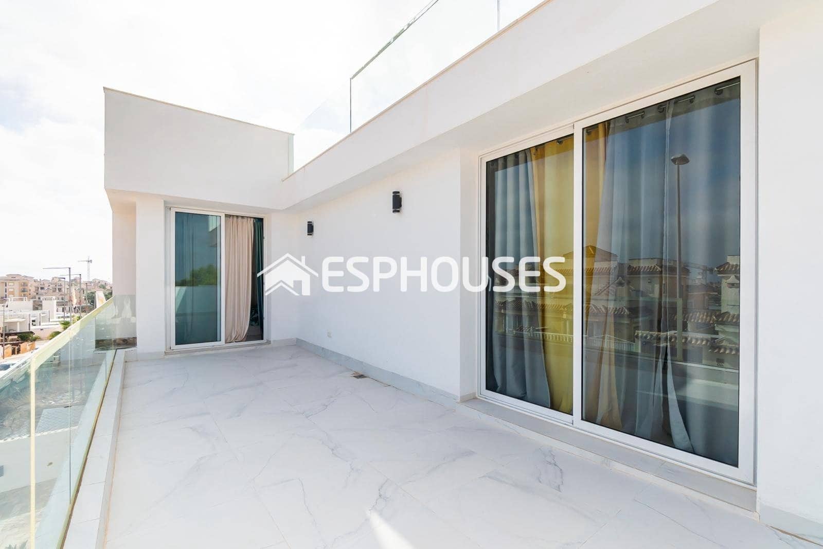 3 quarto Moradia para venda em Orihuela Costa com piscina - 575 000 € (Ref: 9444067)