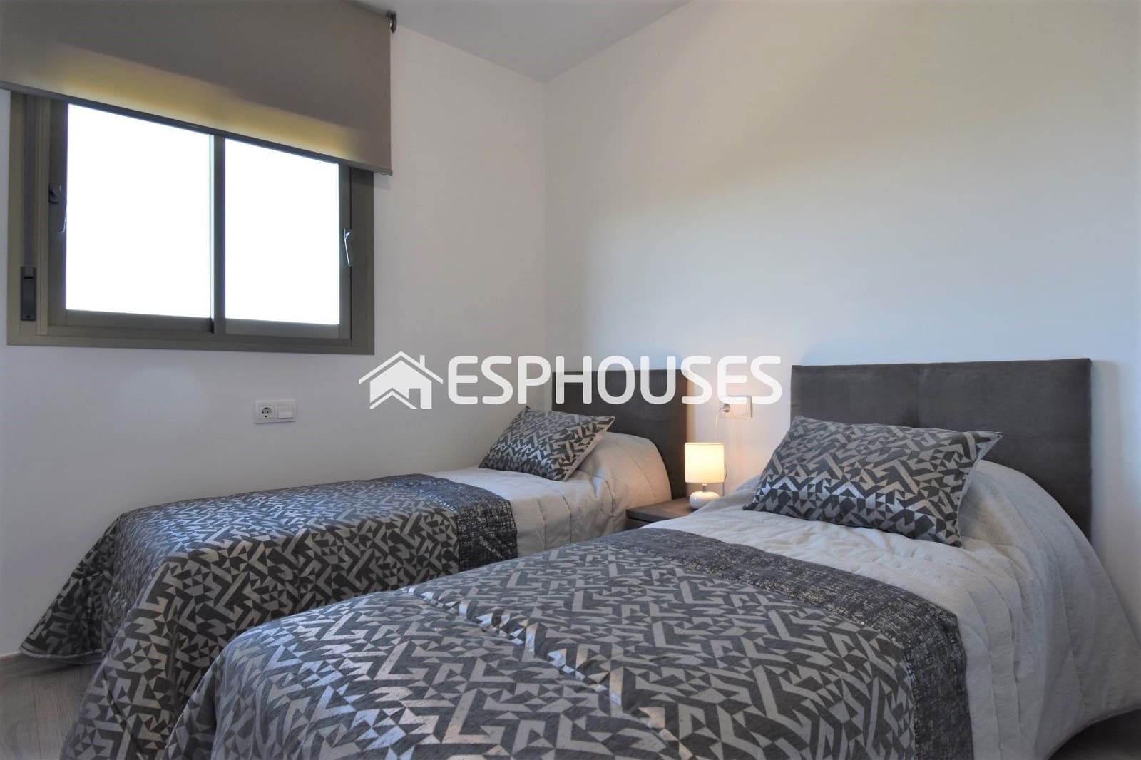 Apartamento de 3 habitaciones en San Miguel de Salinas en venta con piscina garaje - 276.000 € (Ref: 9444083)
