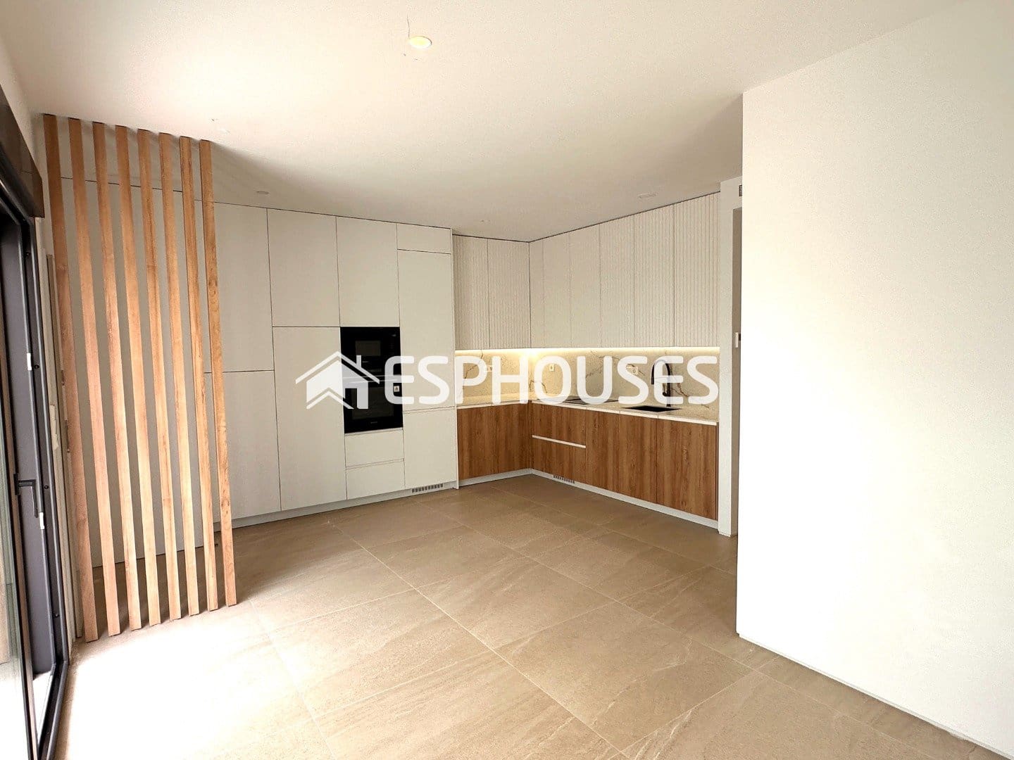 2 makuuhuone Huoneisto myytävänä paikassa Los Cuarteros mukana uima-altaan - 299 950 € (Ref: 9444084)