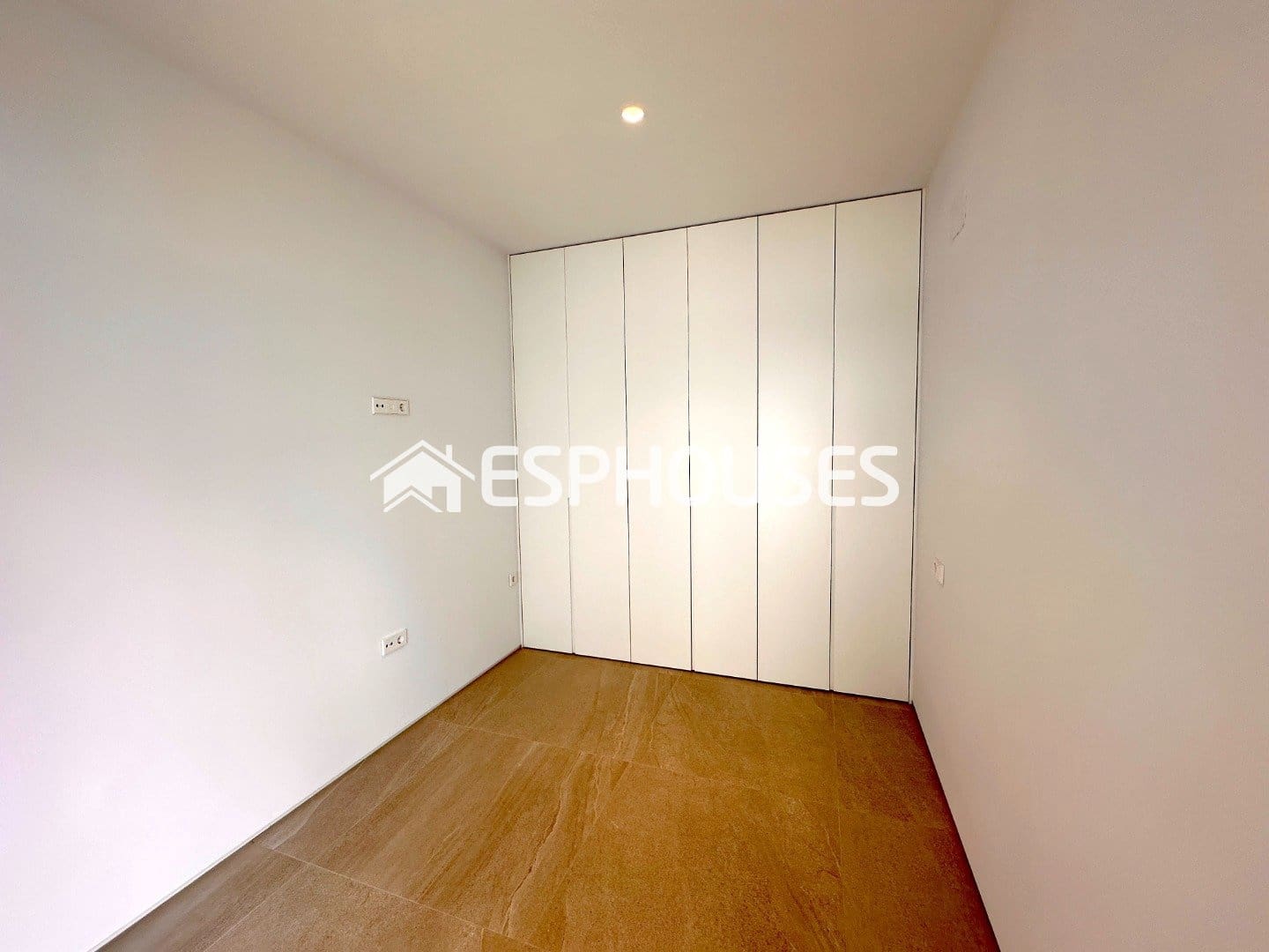 2 makuuhuone Huoneisto myytävänä paikassa Los Cuarteros mukana uima-altaan - 299 950 € (Ref: 9444084)