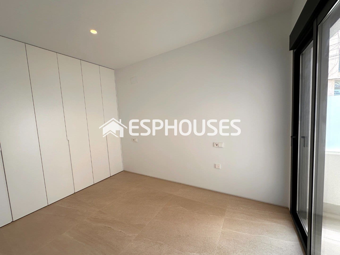 2 makuuhuone Huoneisto myytävänä paikassa Los Cuarteros mukana uima-altaan - 299 950 € (Ref: 9444084)
